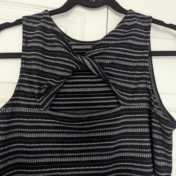 Loft Petite Midi Dress - Picture 3 of 7